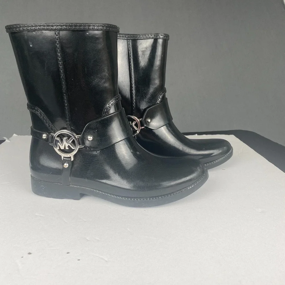 Michael Kors Fulton Harness Black Blue Rain Bootie Ankle Boots‎ Size 6